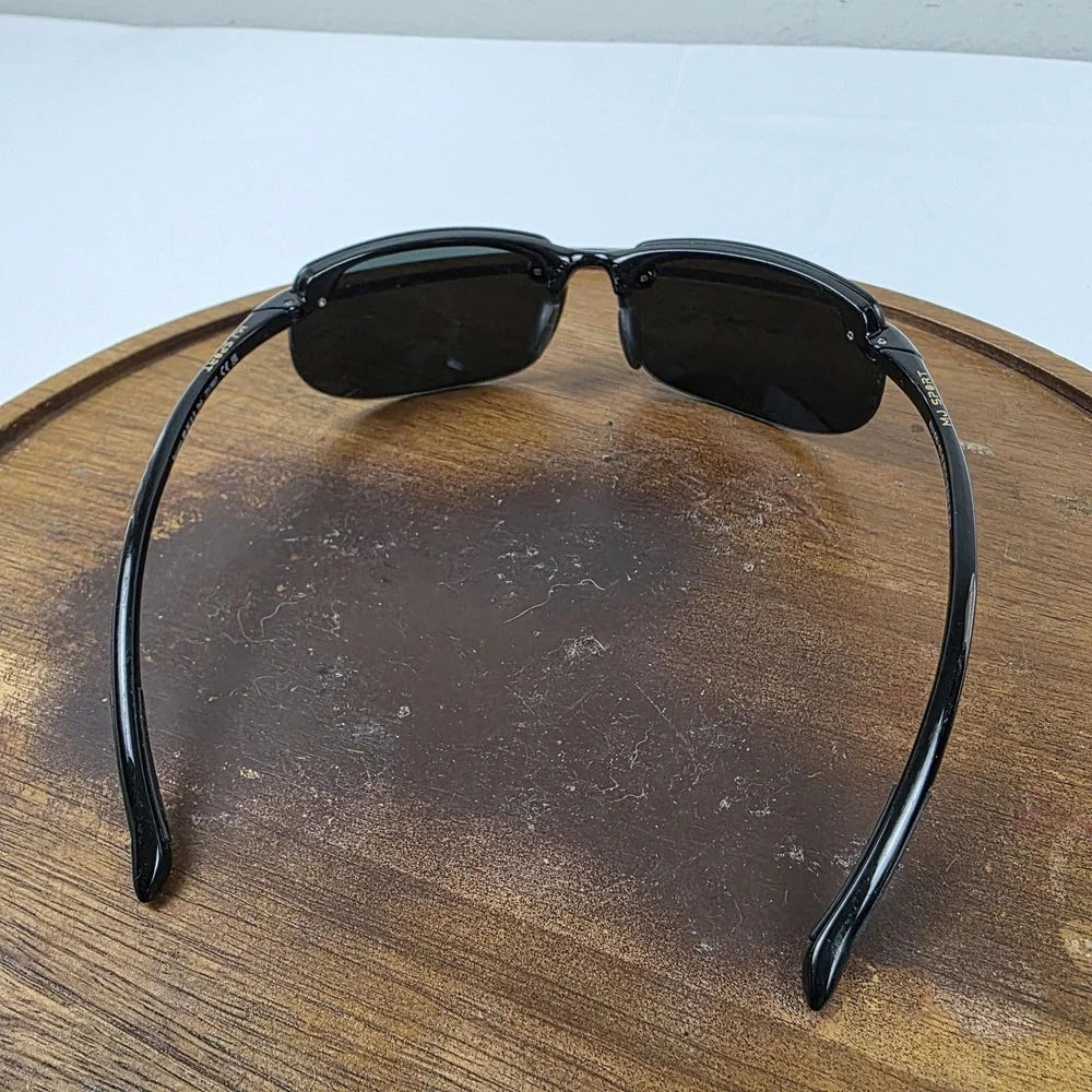 Maui Jim Banyans Sunglasses Mens 70-17-130 Black Green Polarized Wrap MJ-412-02